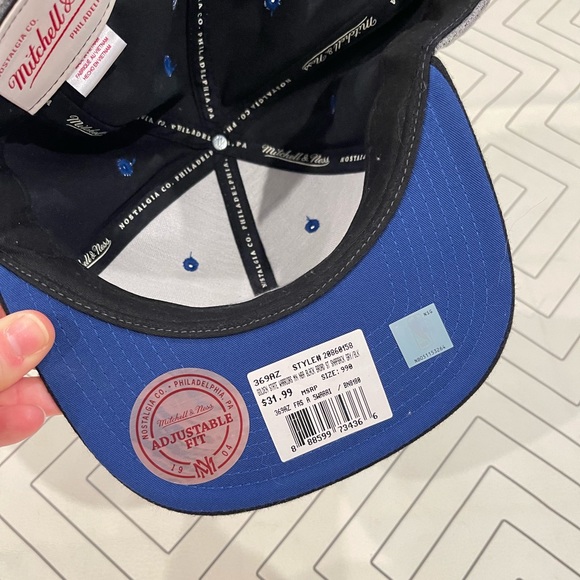 New Mitchell & Ness Golden State Warriors Snapback Hat - Picture 6 of 11